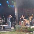 Dorfrock begeisterte die Fans Der gestrige Dorfrock begeisterte unzählige Fans, die aus ganz Deutschland angereist waren. Das Wetter, die Versorgung auf dem Platz und der Platz an sich waren...