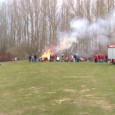 Osterfeuer der Kröpeliner Feuerwehr Am Sonnabend fand das Osterfeuer der Kröpeliner Feuerwehr statt. Leider war die Veranstaltung in Kröpelin nur mäßig gut besucht.