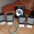 Bevor die Sachen bei Ebay landen, erstmal hier als Kleinanzeige: Surround Set 1 4 Lautsprecher + 1 Subwoofer getestet. inkl aller Anschlusskabel. Preis 10 EUR...
